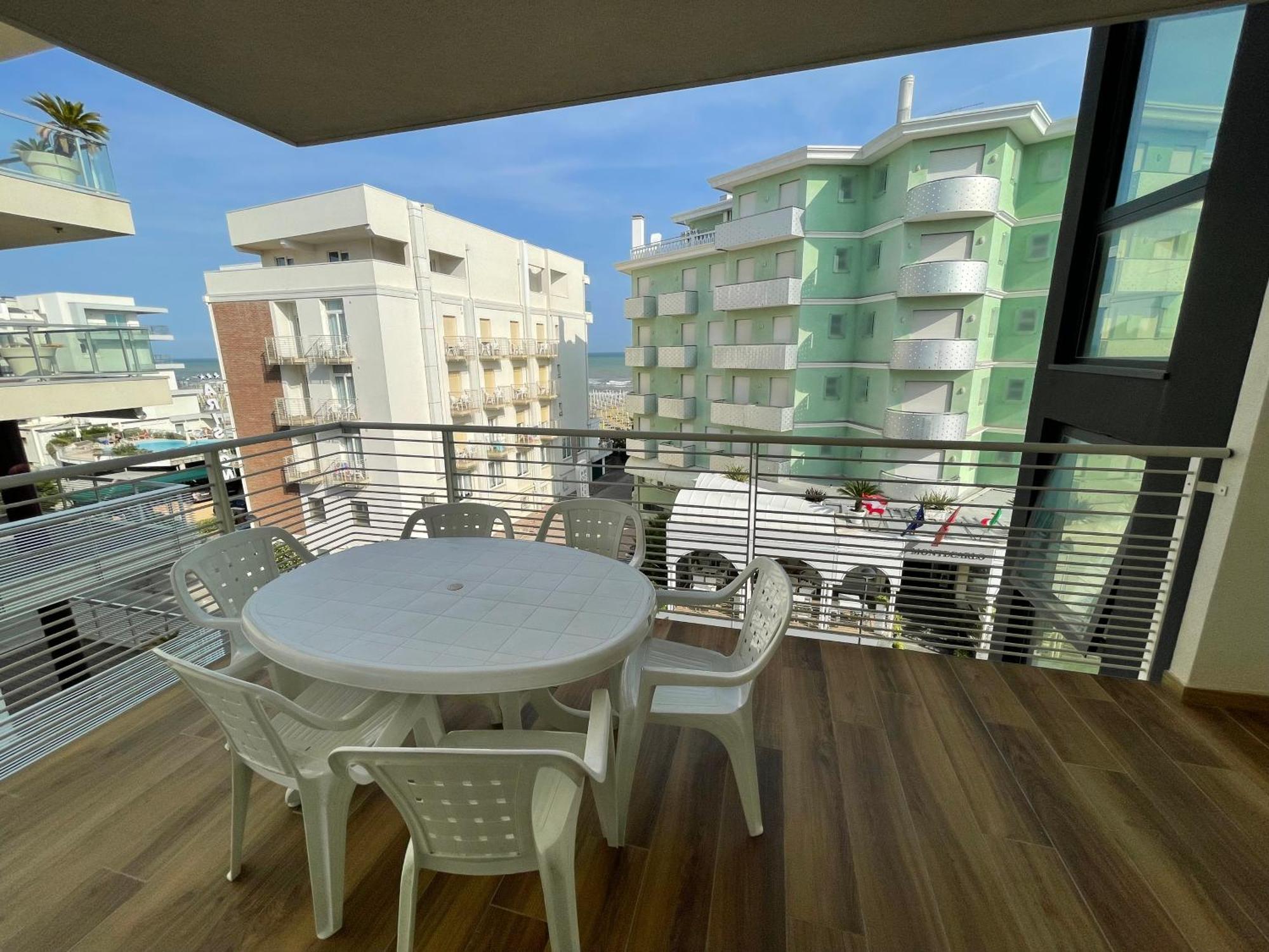 Marina Dream Beach Apartments With Sea View Terrace - Agenzia Cocal カオルレ エクステリア 写真